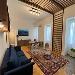  Apartment Azure King In The Heart Of